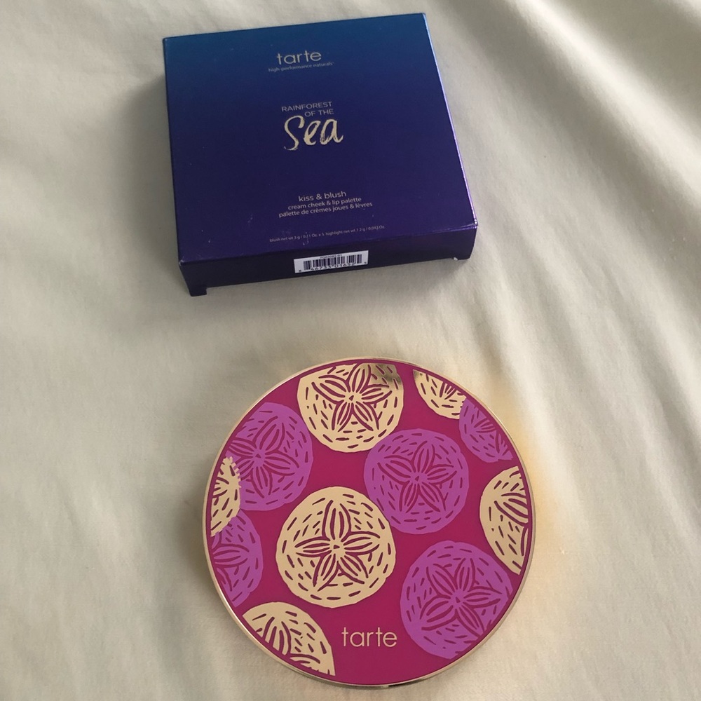 Tarte Kiss and Blush Limited Edition Palette